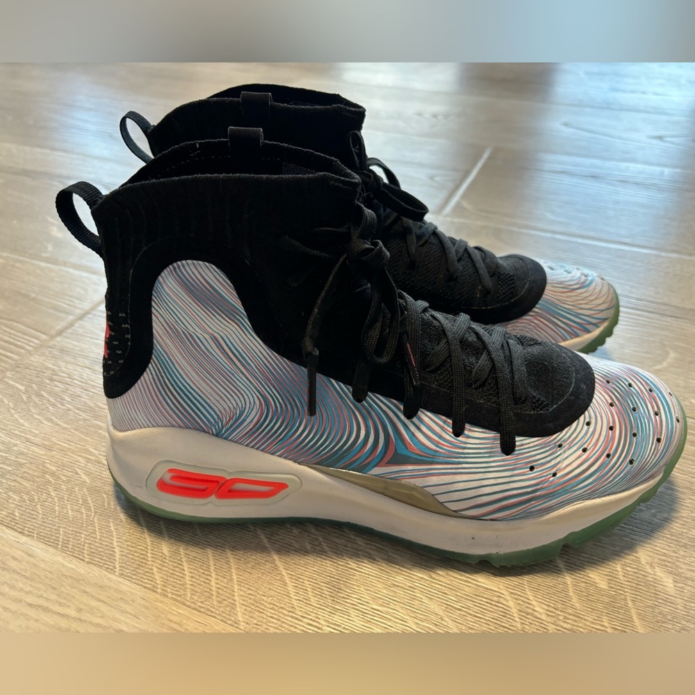 Curry 4 'More Magic' sneakers Size 6.5Y *Stephen Curry* 💦